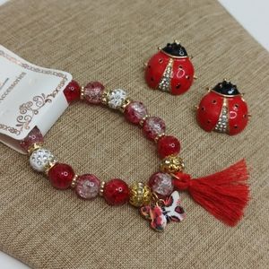 Earrings and bracelet set